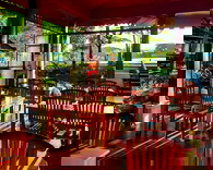 10 Restoran Keluarga di Solo, Enak dan Harga Bersahabat