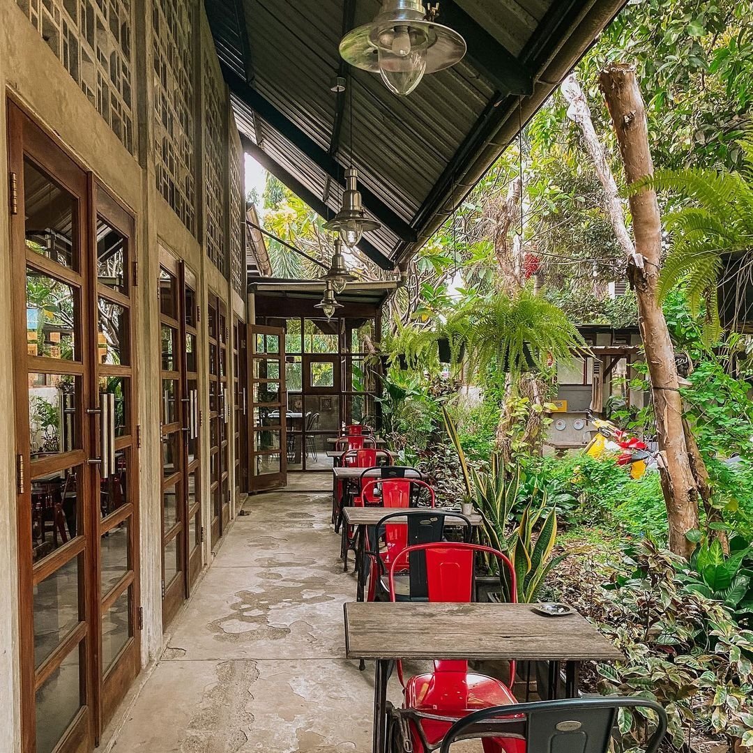 10 Cafe Outdoor di Bekasi untuk Hangout Bareng Bestie Weekend Ini