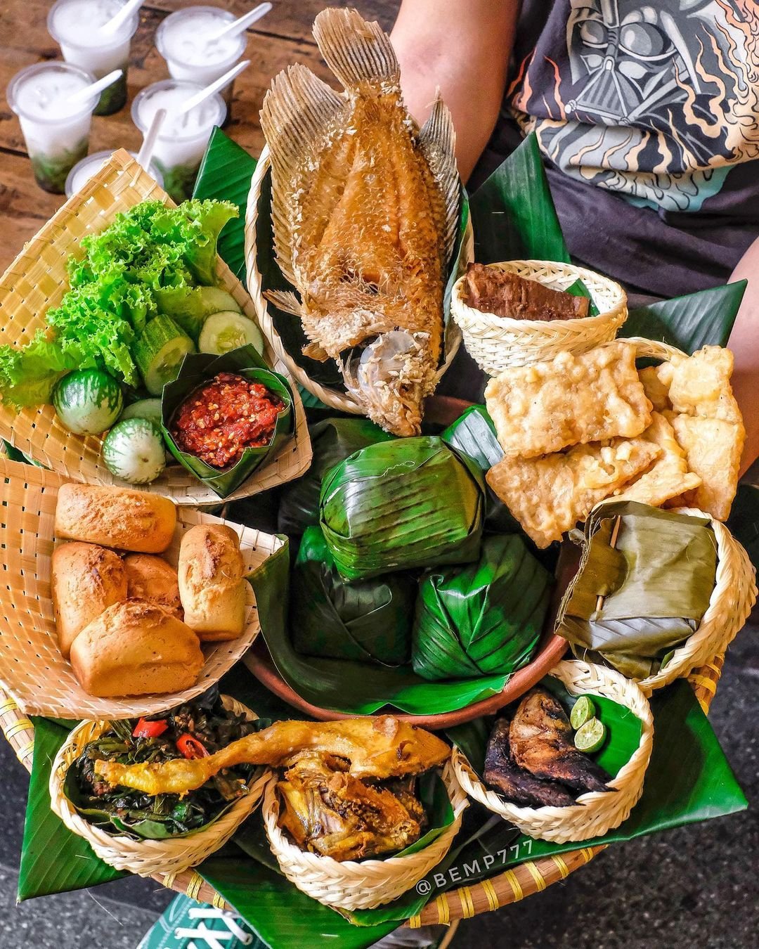 Ragam Tradisi Kuliner Unik di Indonesia
