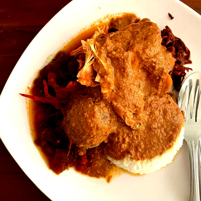10 Tempat Makan Gudeg di Solo, Legitnya Beda!
