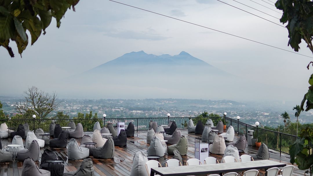 tempat-makan-di-puncak-view-bagus-9