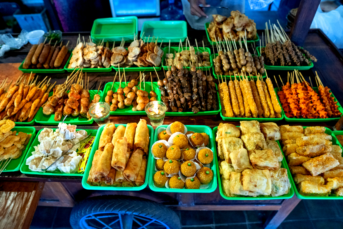10 Angkringan Surabaya yang Murah Meriah nan Nikmat