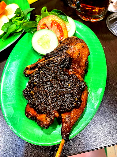 10 Tempat Makan Bebek Goreng Paling Enak di Semarang