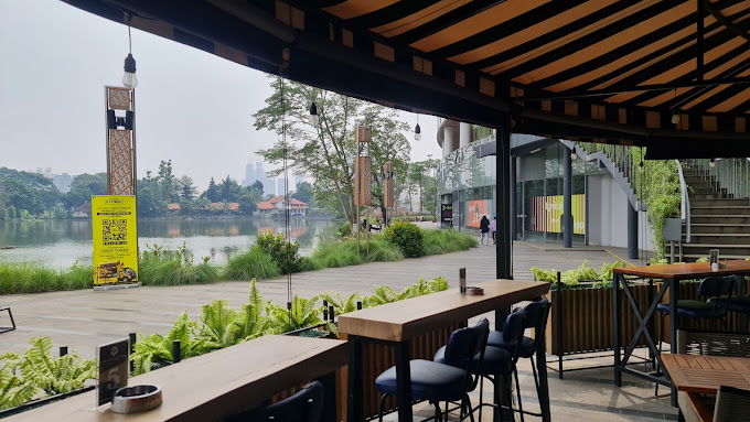 10 Cafe View Danau di Jakarta, Kece dan Refreshing!