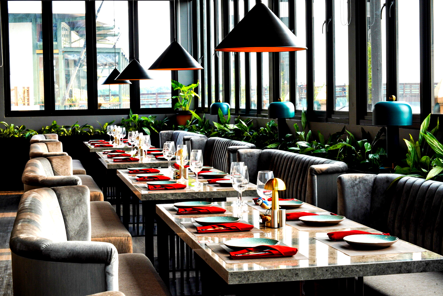 Cutt and Grill Batavia PIK, Steakhouse Mewah dengan View Indah