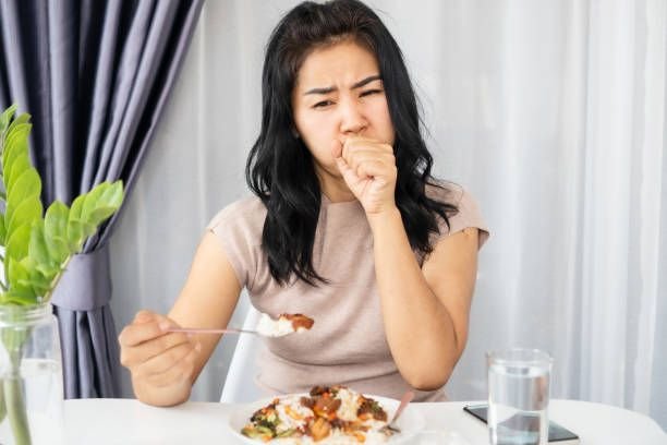 Tips Mengatasi Keracunan Makanan Basi Secara Alami