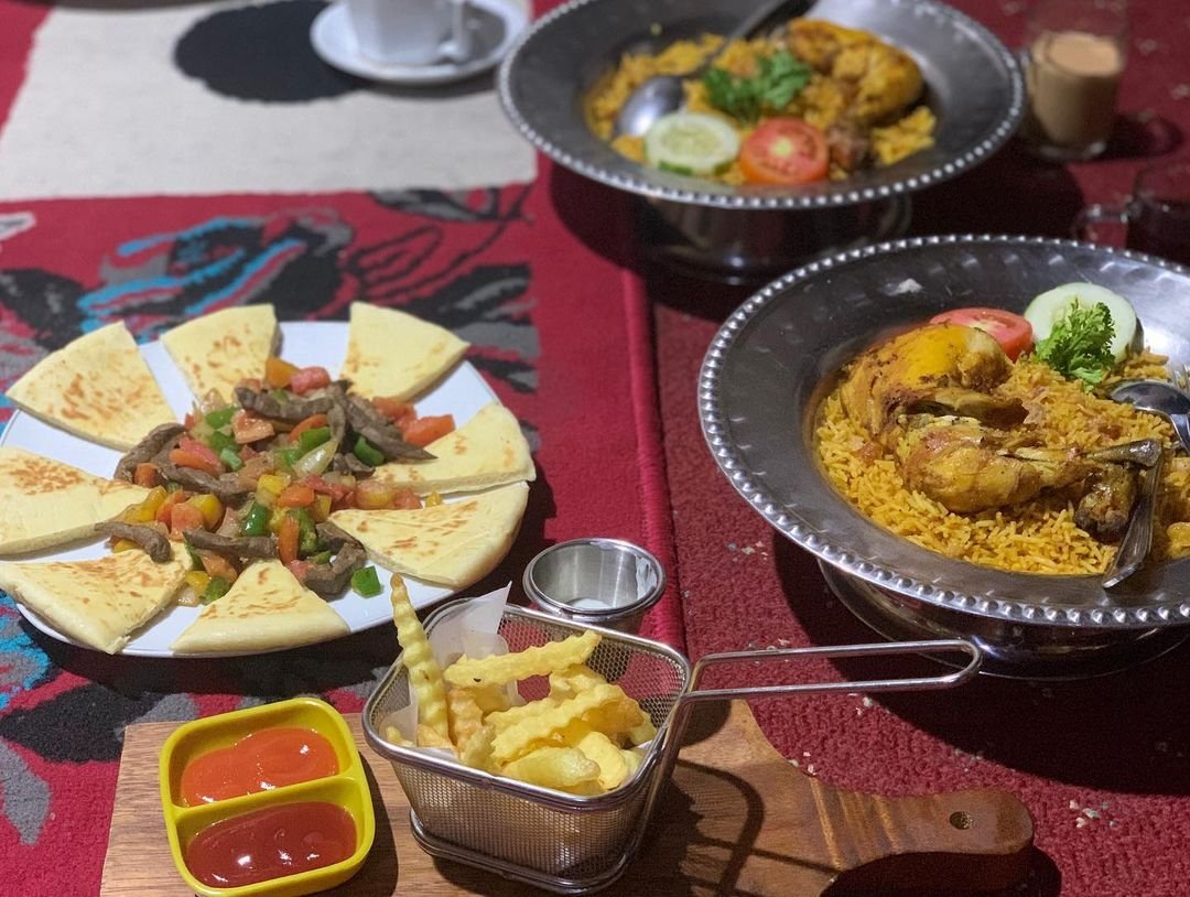 10 Kuliner Enak di Ampel Surabaya. Pilihannya Lengkap Banget