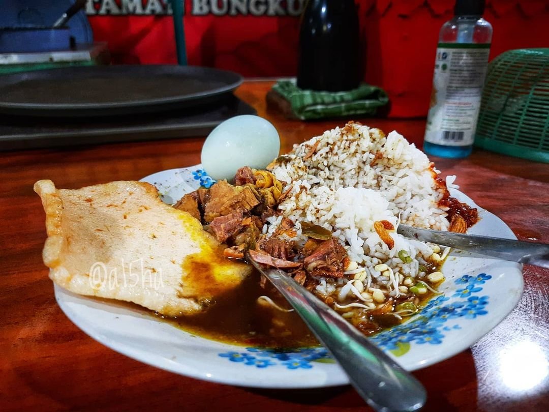  Jangan Lewatkan 10 Kuliner Surabaya Legendaris Ini!