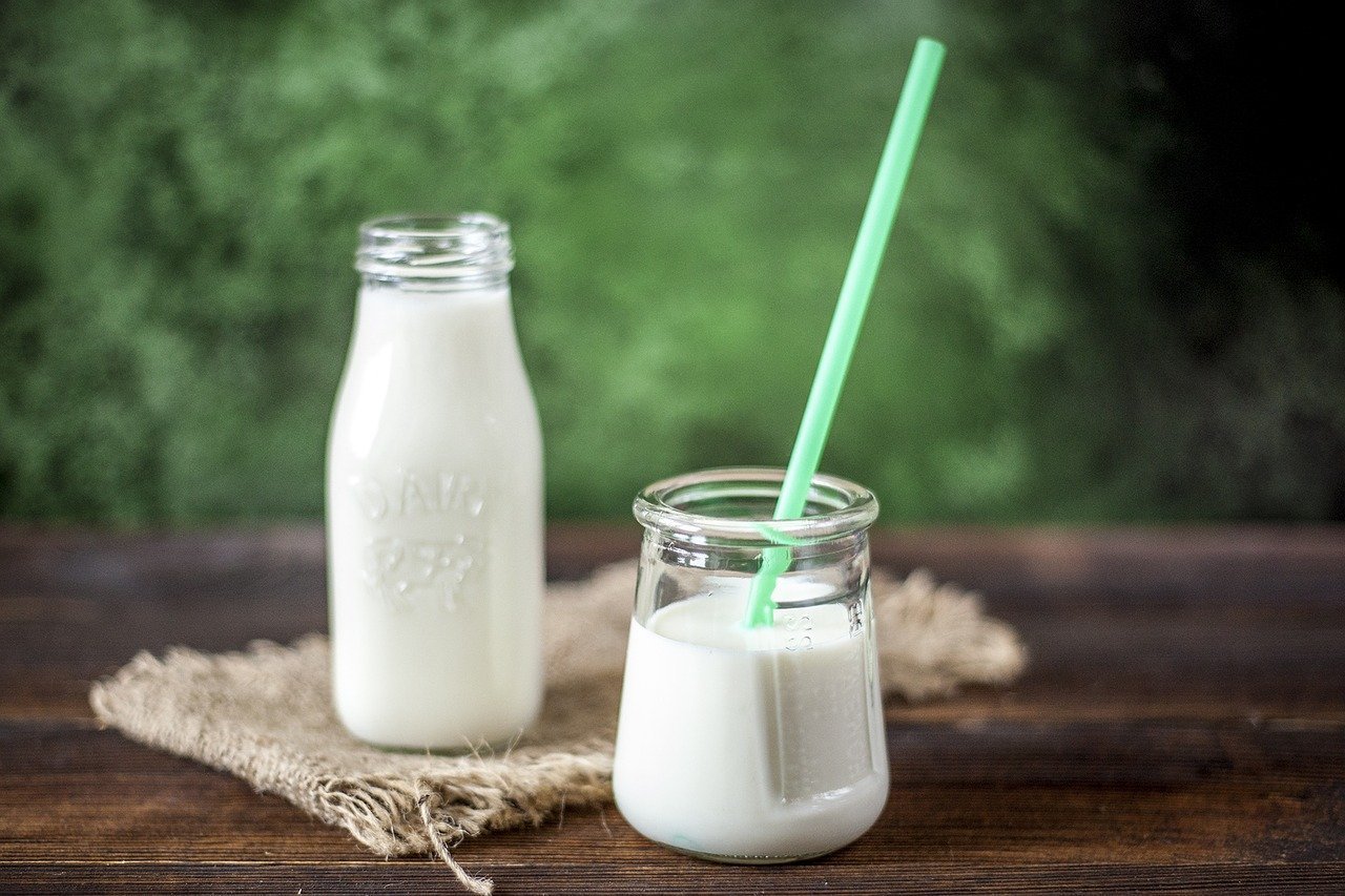 Susu UHT dan Susu Pasteurisasi. Apa Bedanya?