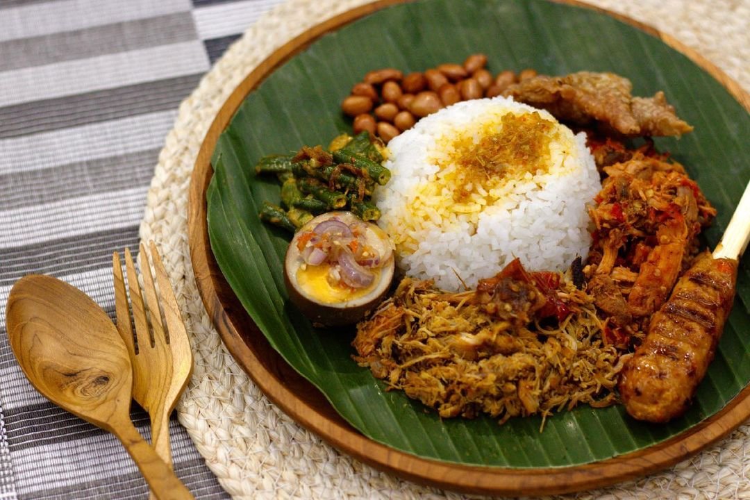 10 Nasi Campur Bali Halal di Jakarta, Enak Banget!
