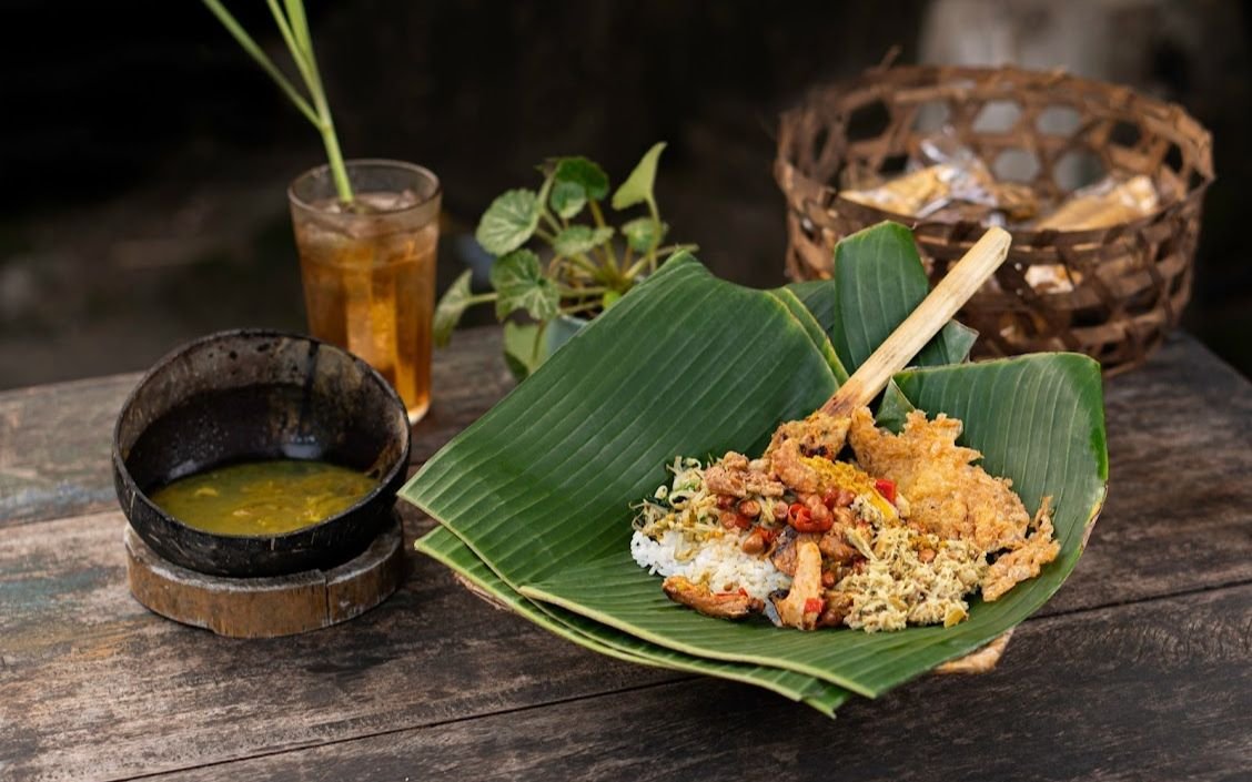 10 Nasi Campur Terenak di Bali, Ada yang Halal Juga!