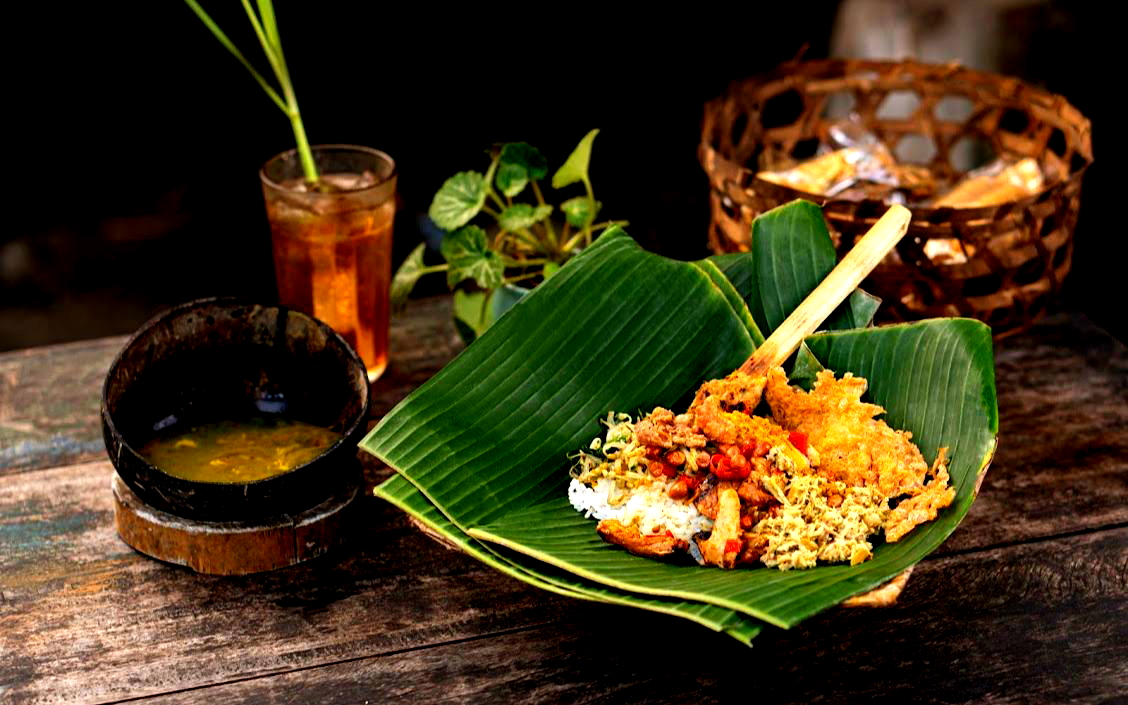 10 Nasi Campur Terenak di Bali, Ada yang Halal Juga!