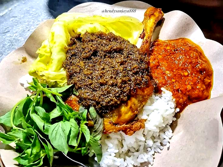 Viral Nasi Minyak di Surabaya, Enak Sih, Tapi Berisiko!