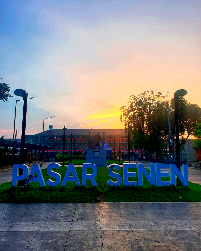10 Kuliner Enak yang Ada di Dekat Stasiun Pasar Senen