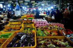 10 Fakta Pasar Kue Subuh Senen, Surga Camilan Enak dan Murah