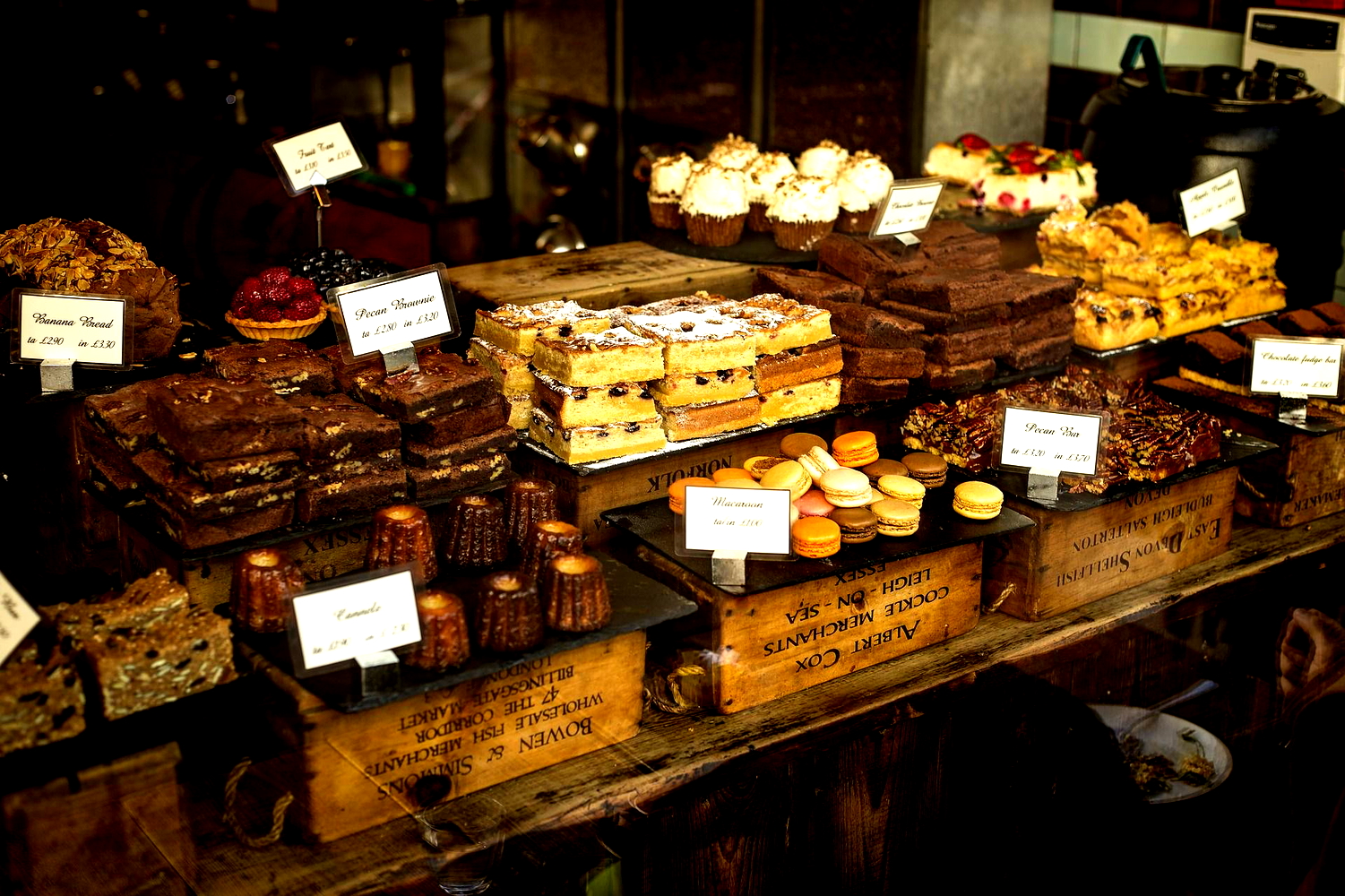 10 Pastry Enak di Bandung Paling Diburu Wisatawan