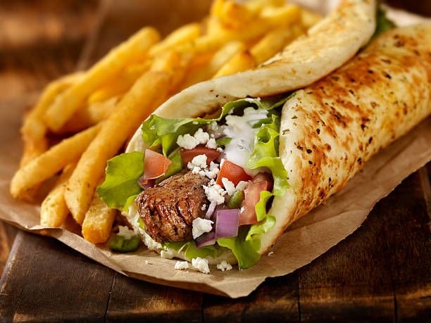 Sering Membingungkan, Ini Lho Perbedaan Kebab dan Shawarma