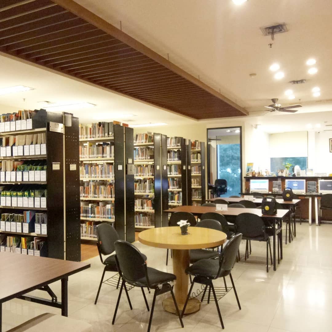 library-in-jakarta-05