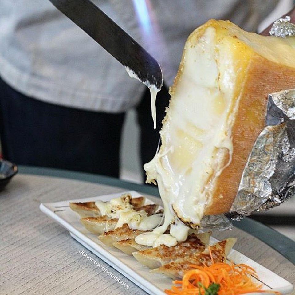 raclette-cheese-di-jakarta-03