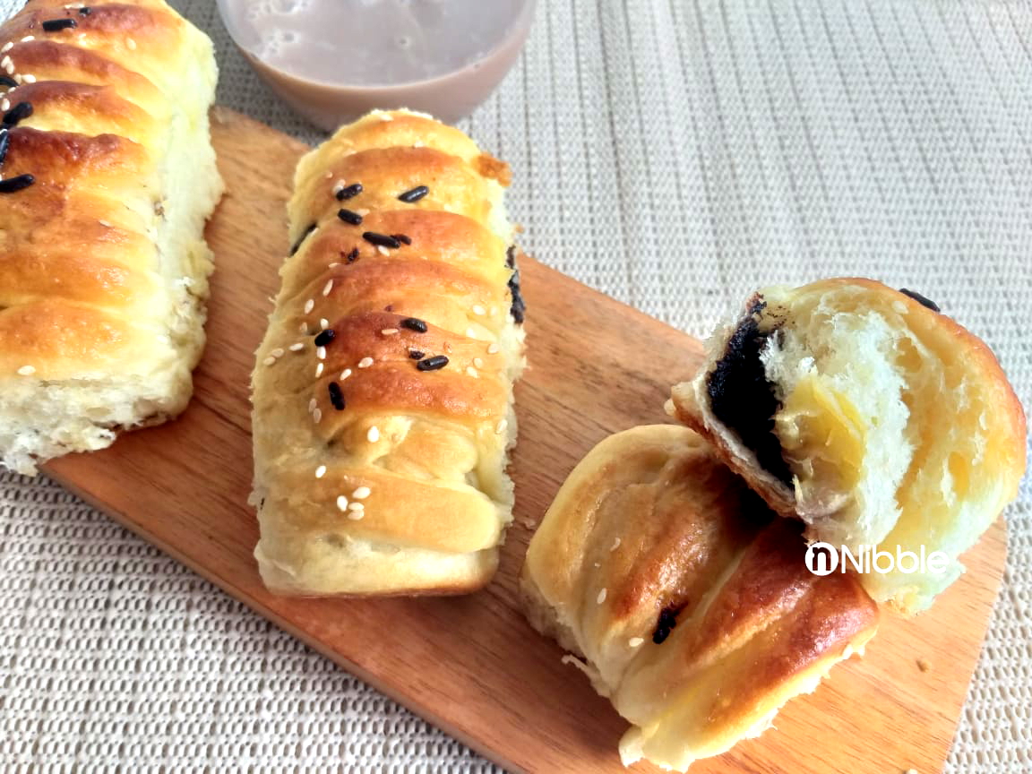 Resep Roti Pisang Coklat Jadul Empuk dan Anti Gagal