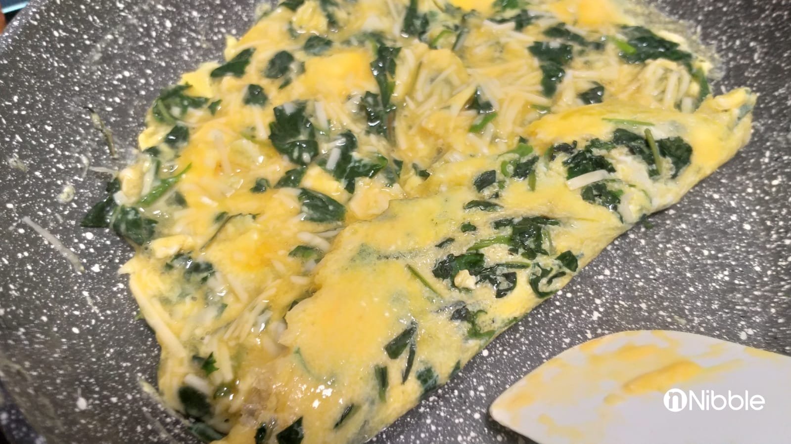 resep-omelet-keju-bayam-05.jpeg