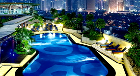Nikmati Indahnya City Light di 7 Restoran Rooftop Jakarta Ini!