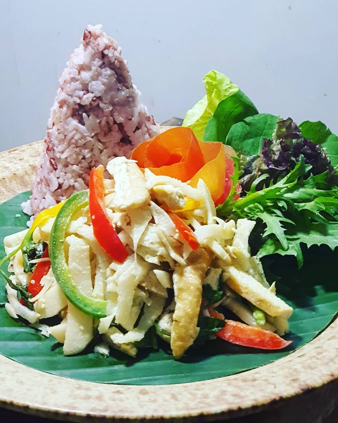 10 Restoran Vegan Friendly di Ubud yang Menunya Fresh Banget