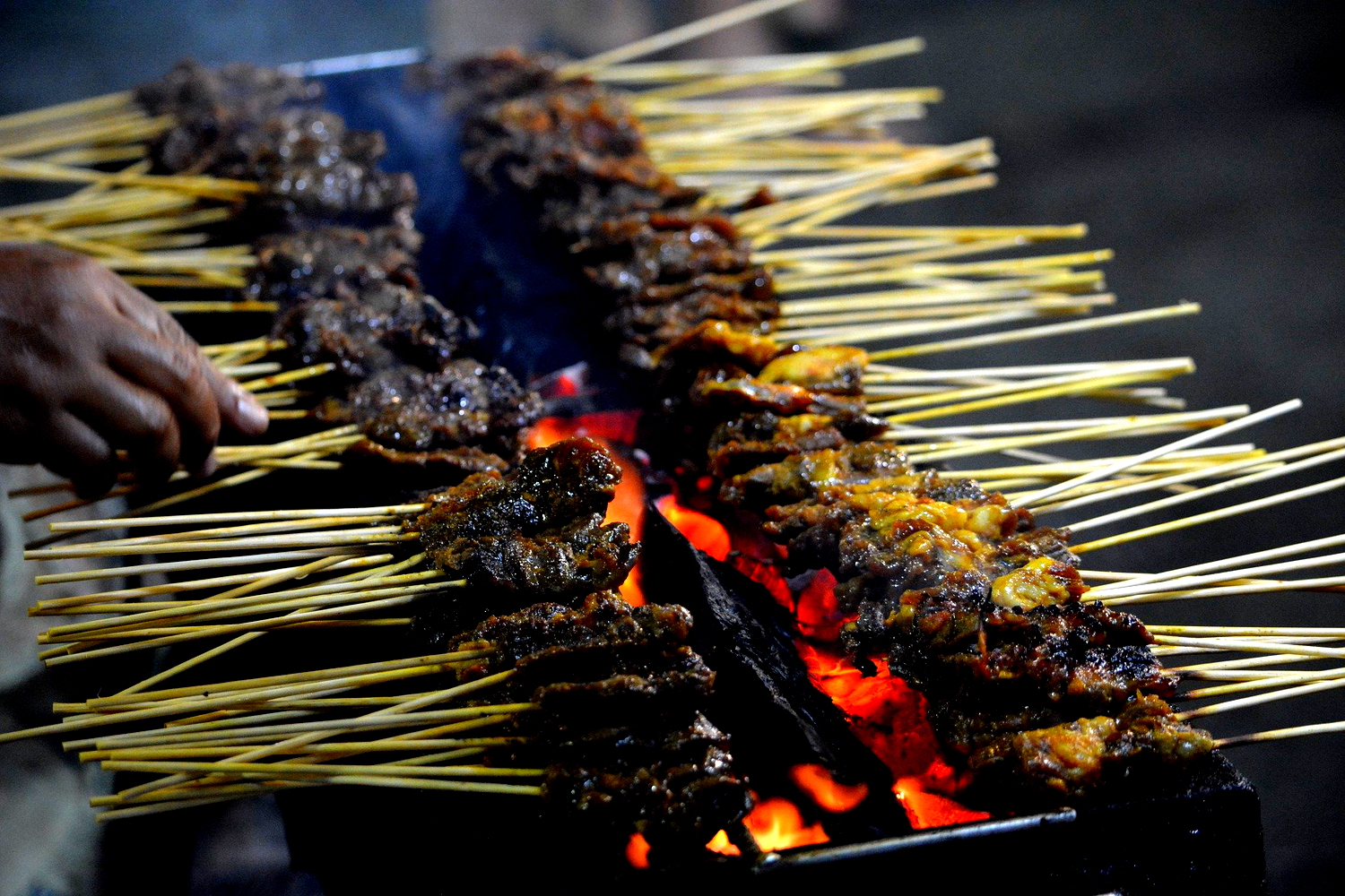 10 Sate Ayam Terenak di Jakarta. Cobain Yuk!