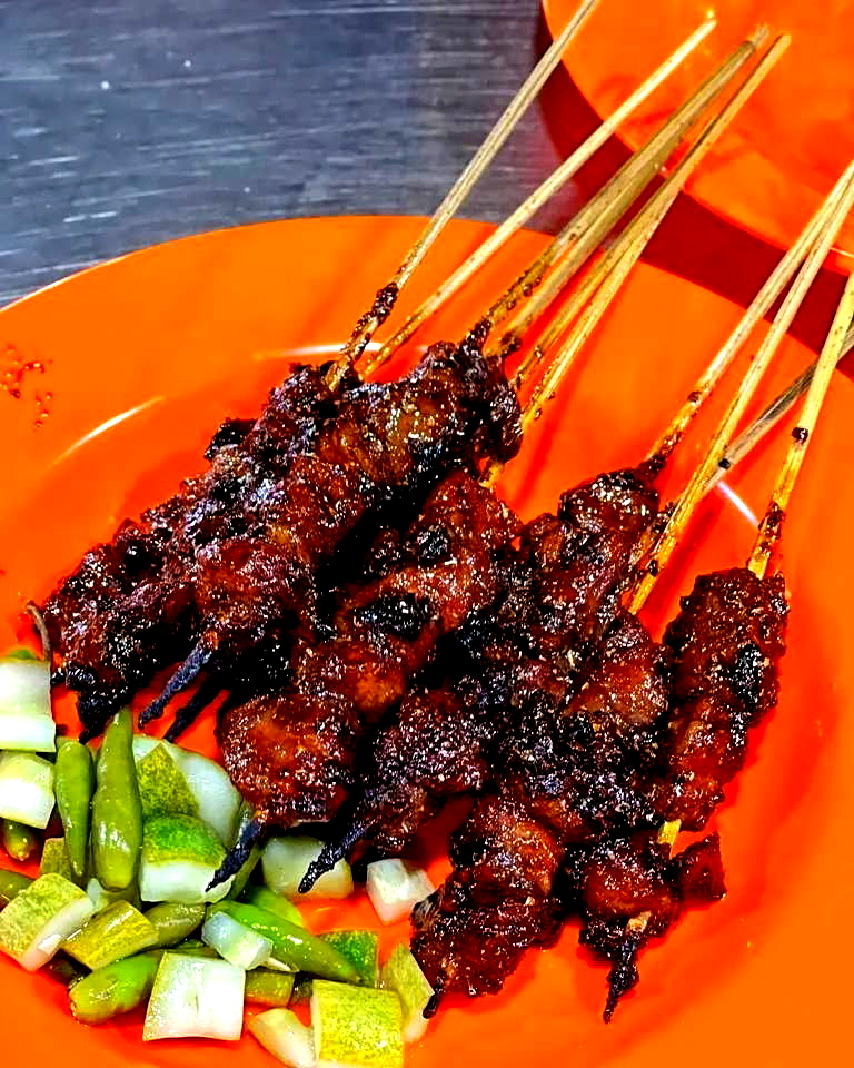 10 Sate Babi di Jakarta yang Nikmatnya Bikin Ketagihan