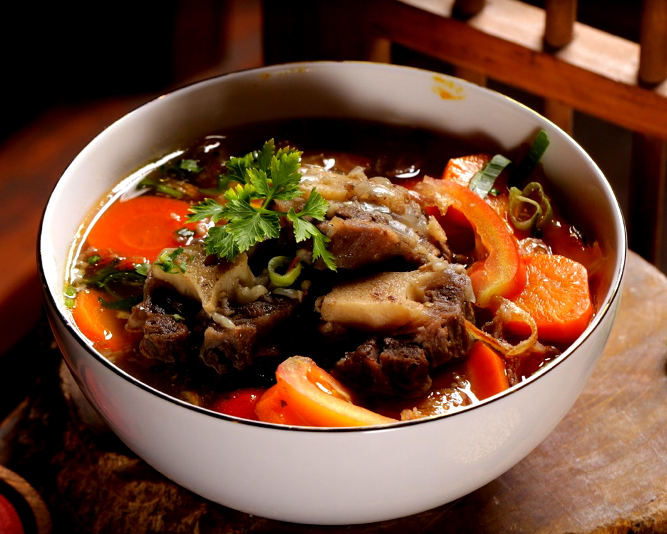 Yuk, Hunting 10 Sop Buntut di Bogor Paling Juara