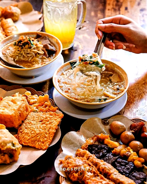 Rekomendasi 10 Tempat Makan Soto Enak di Tangerang