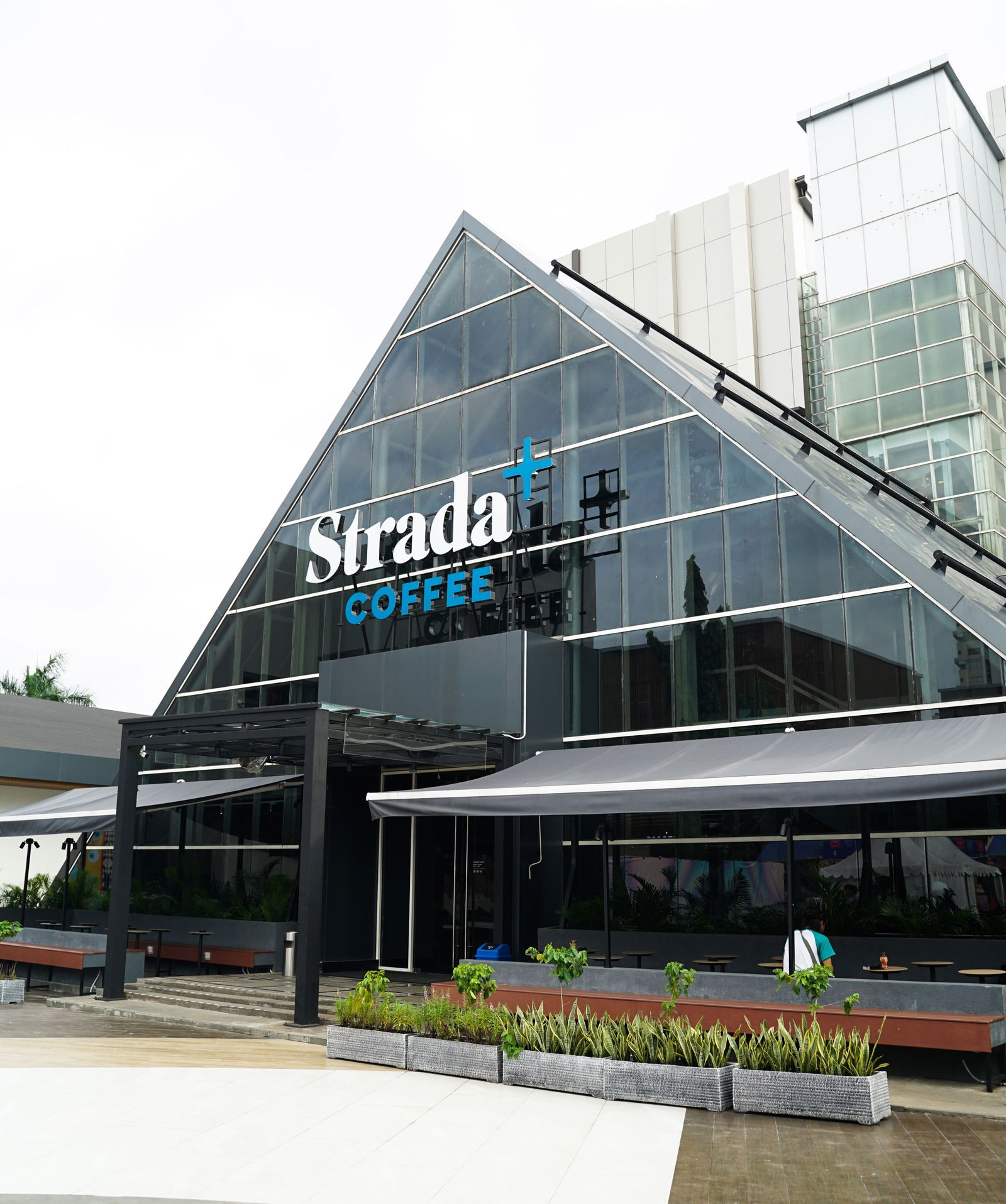 strada coffee kelapa gading - 2