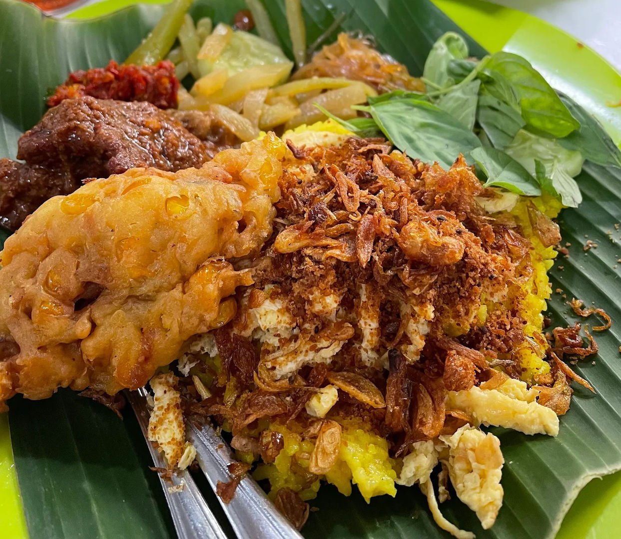 10 Street Food di Bandung Wajib Coba, dari Surabi sampai Nasi Kuning Legend