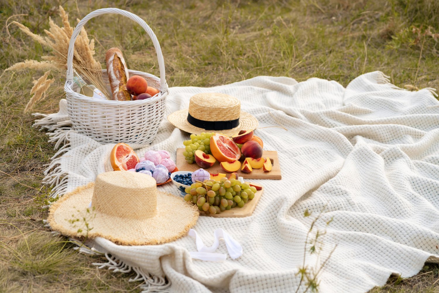 6 Bekal Piknik Outdoor Paling Praktis. Yuk Liburan!