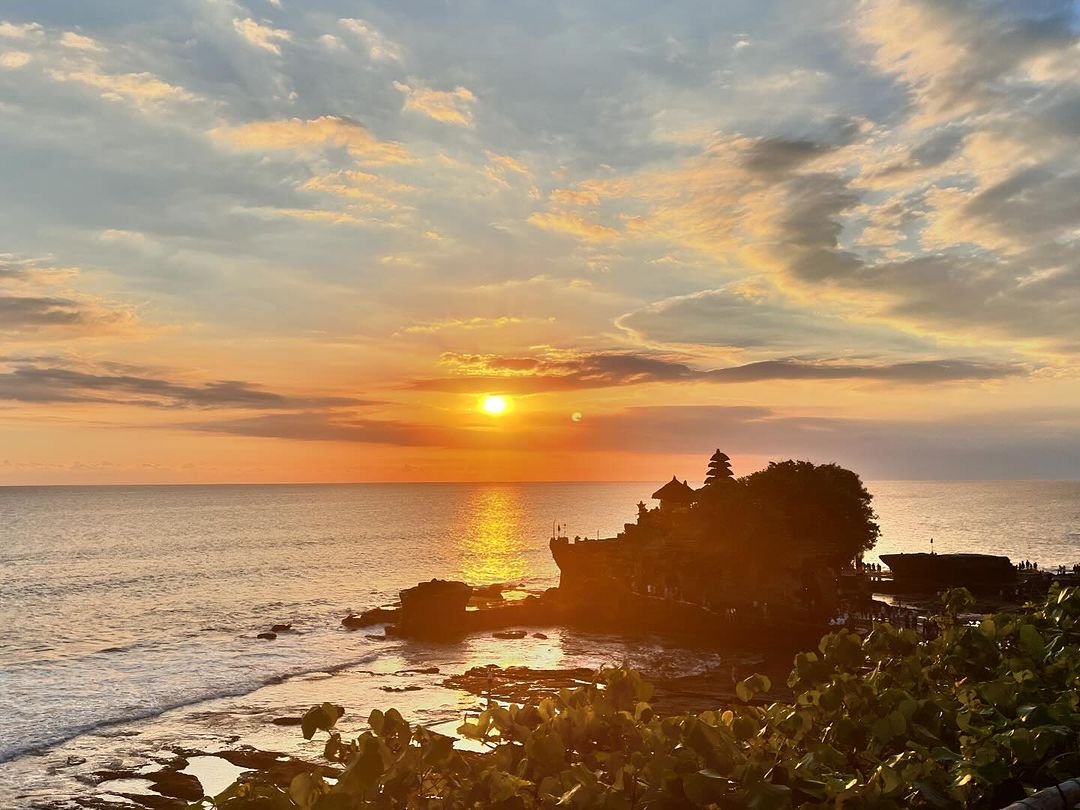 10 Tempat Melihat Sunset di Bali yang Spektakuler dan Magical