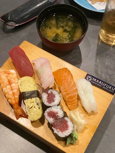 sushi-enak-di-blok-m-01