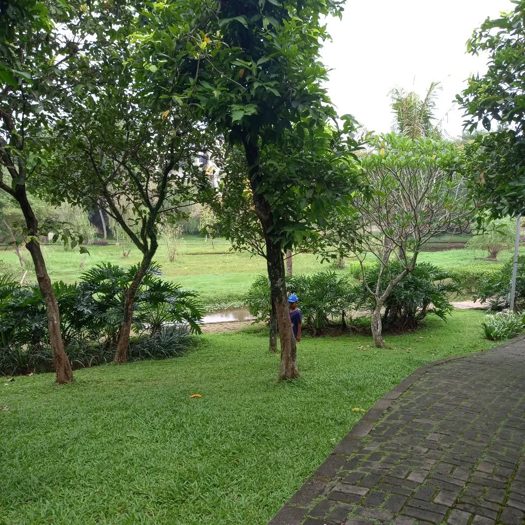 taman-di-jakarta-timur-02