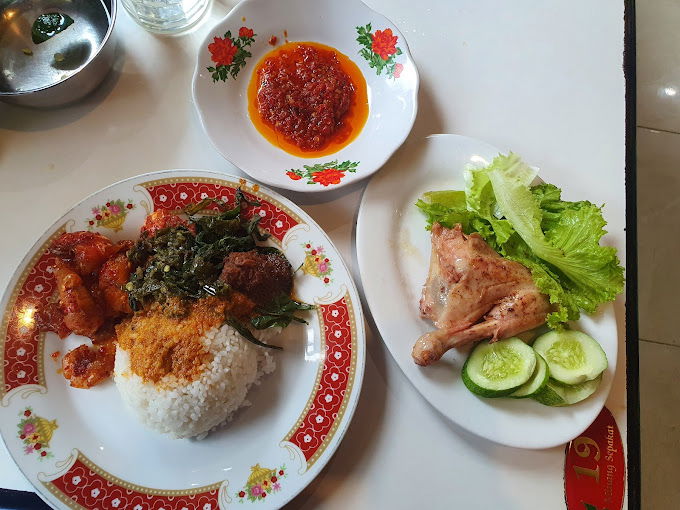 tempat-sarapan-di-jakarta-timur-03