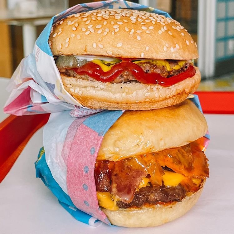 12 Tempat Makan Burger di Jakarta yang Bikin Perut Kenyang