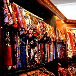 10 Toko Batik di Solo, Punya Koleksi Klasik Hingga Trendi